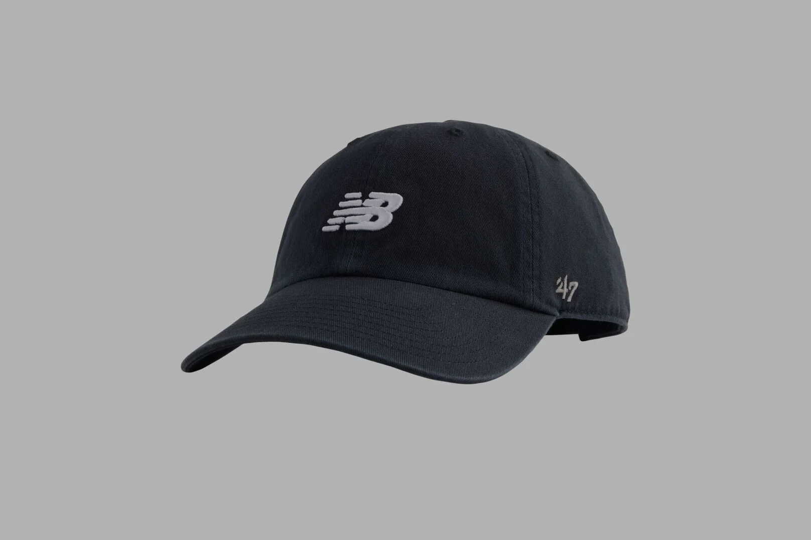 Casquette New Balance noire.