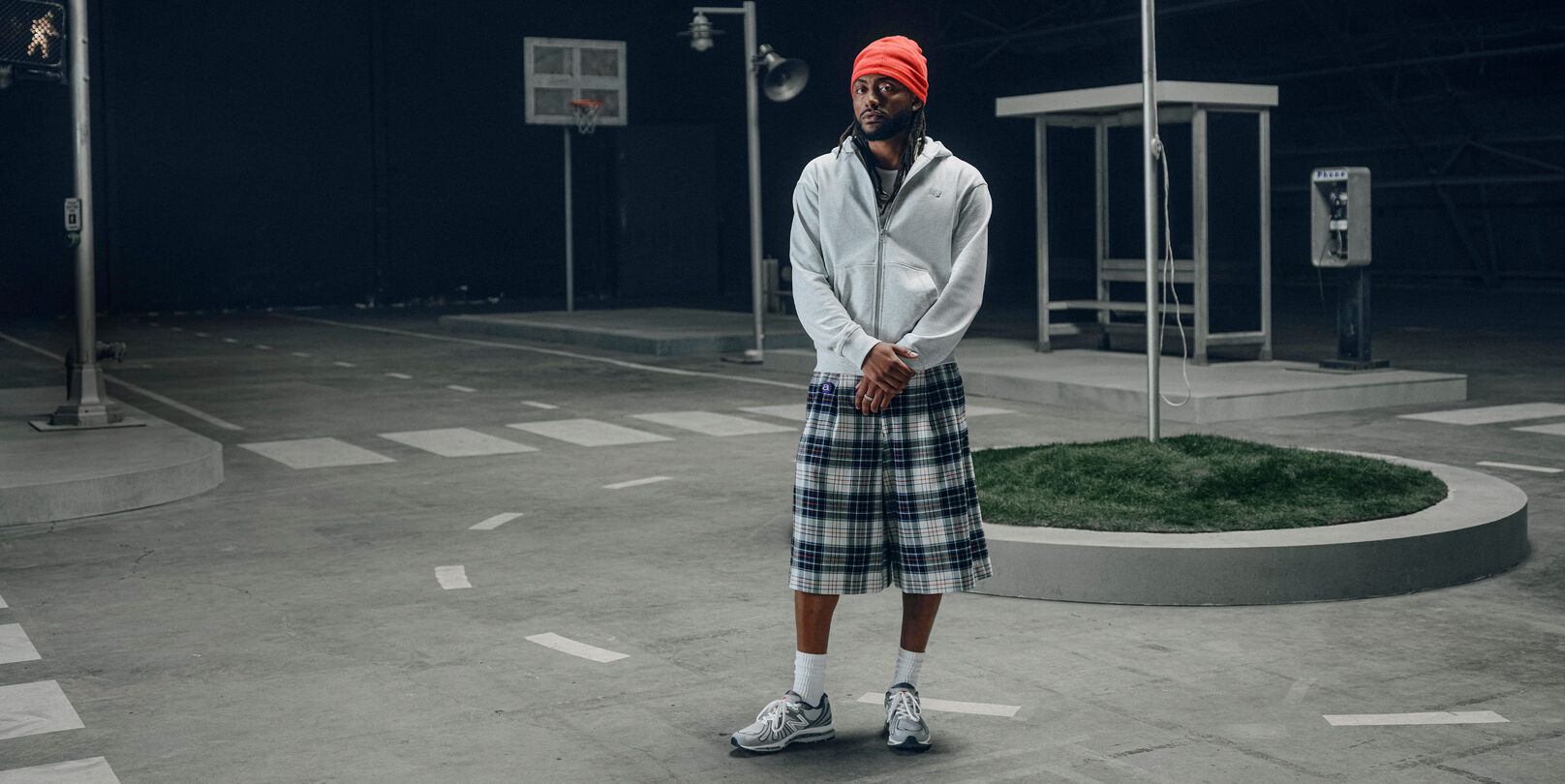 Amin&eacute; wearing ABZORB 1890 for Grey Days