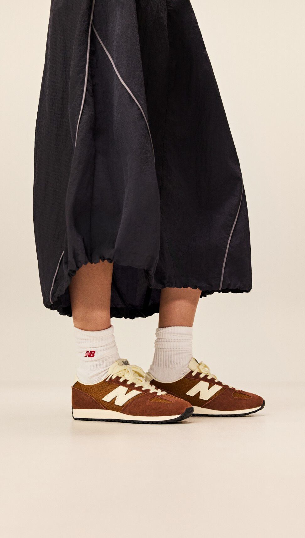 Woman wearing a pair of 471s 