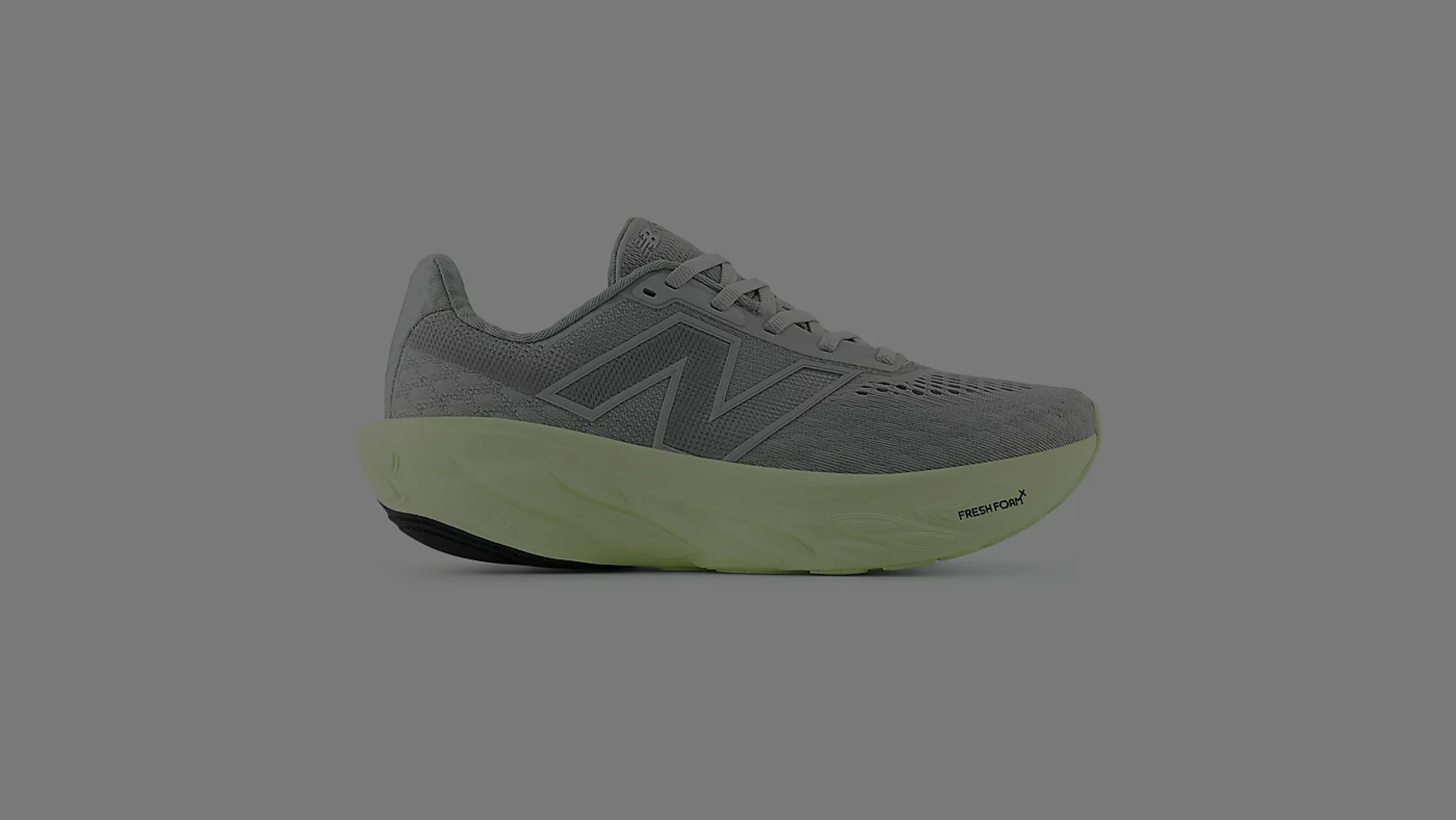 ★New Balance★ NBNEF25322 WOMEN Quick Dry Letter Short Slee New Balance Women's Run 5 Inch Shorts | SportChek