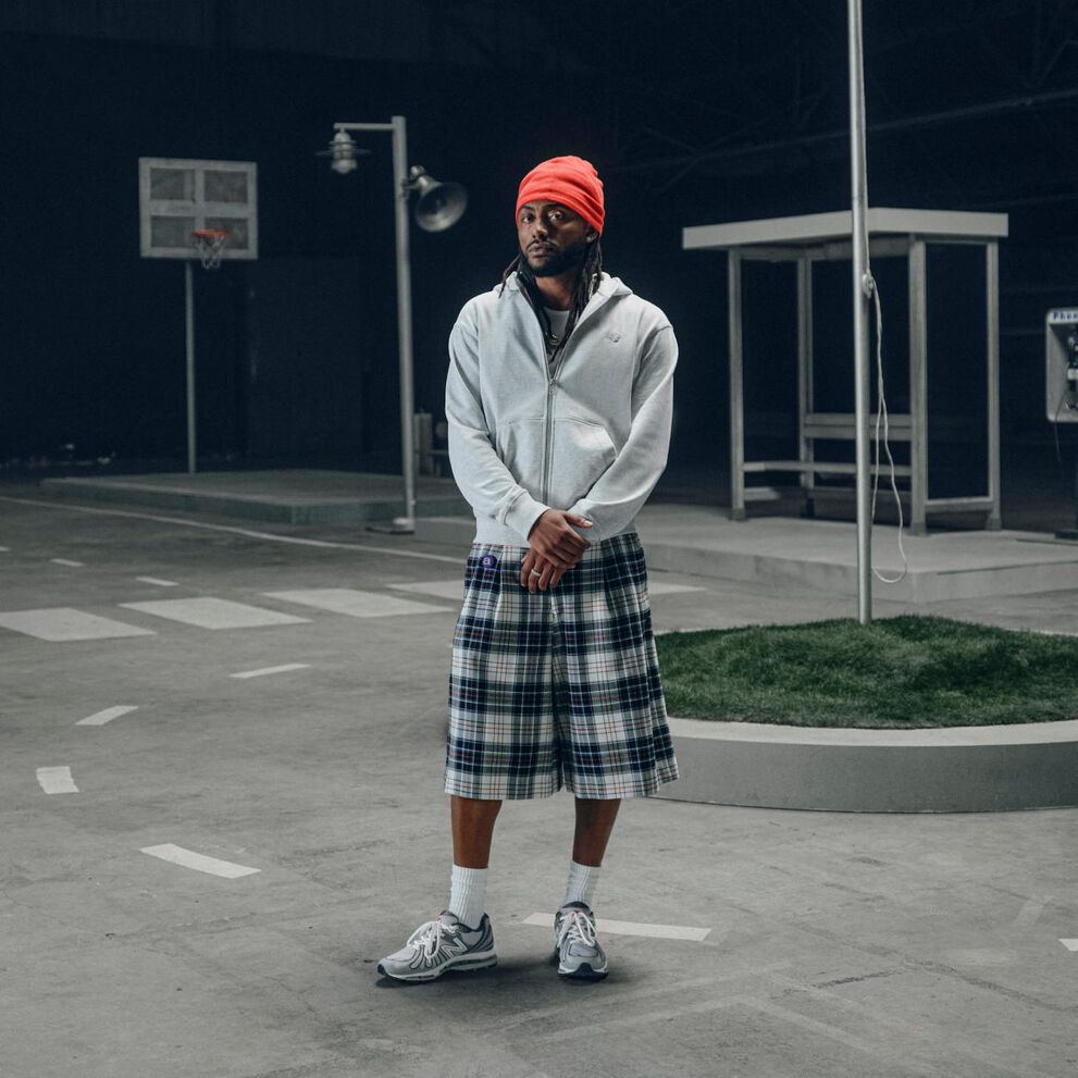 Amin&eacute; wearing ABZORB 1890 for Grey Days