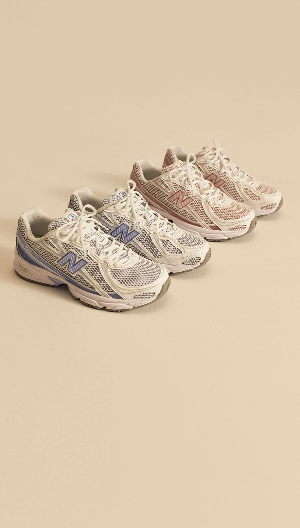 Photos de profil lat&eacute;ral des chaussures 740 en deux coloris