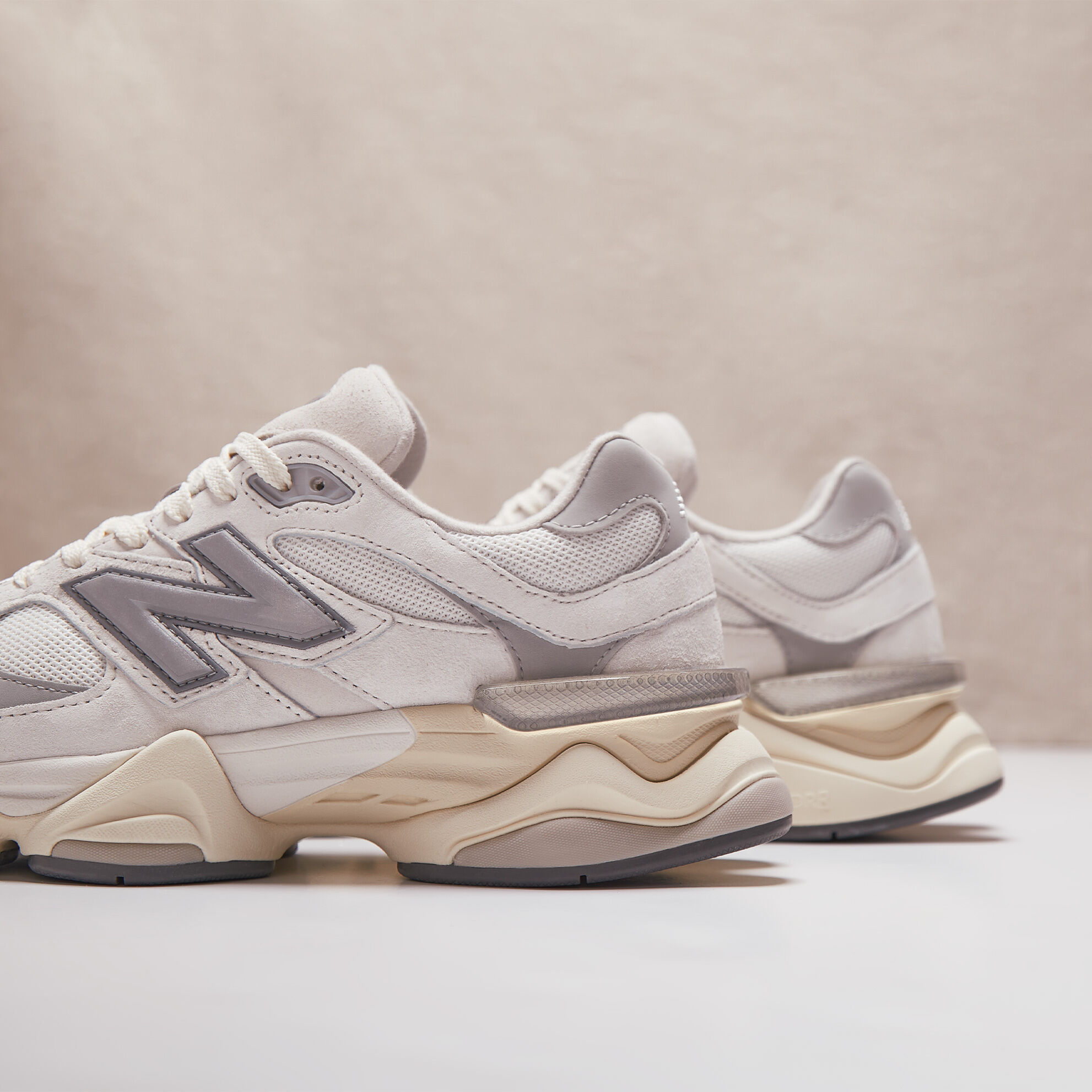 New balance lifestyle x90 au lait arctic sky knit hot sale shoes