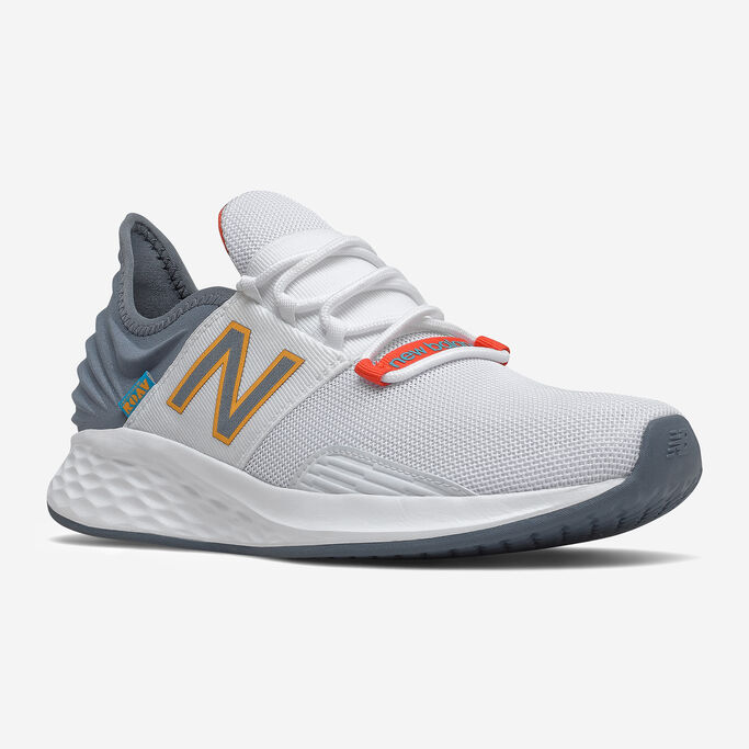 Le Fresh Foam Roav blanc et gris pour homme