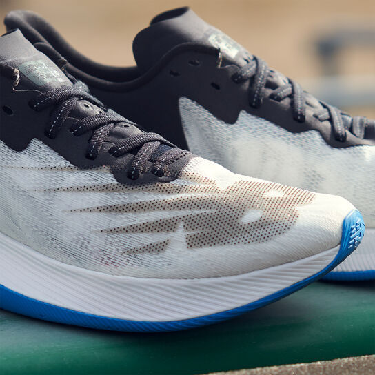 new balance fuelcell tc vs hoka carbon x