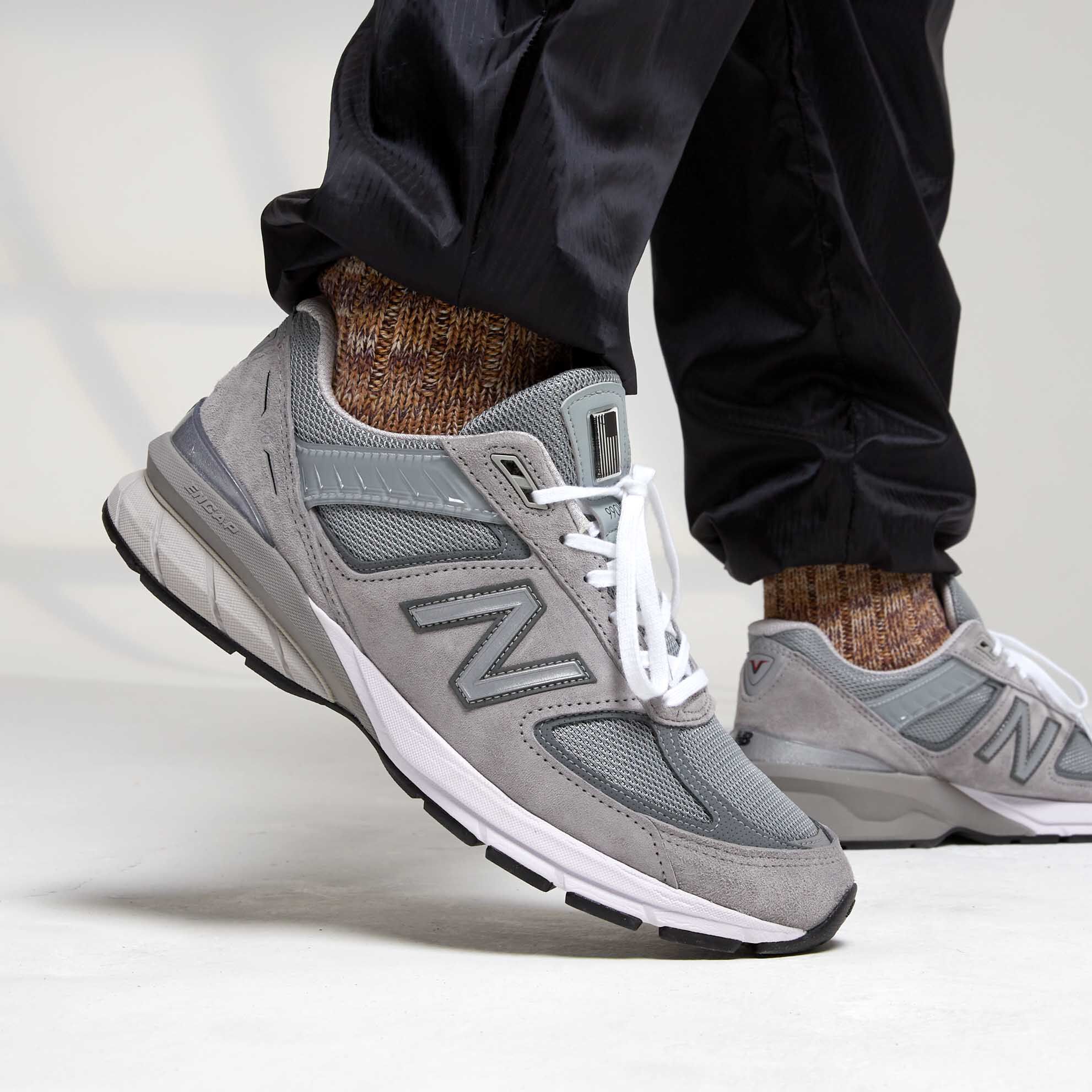 new balance 990v5 grey