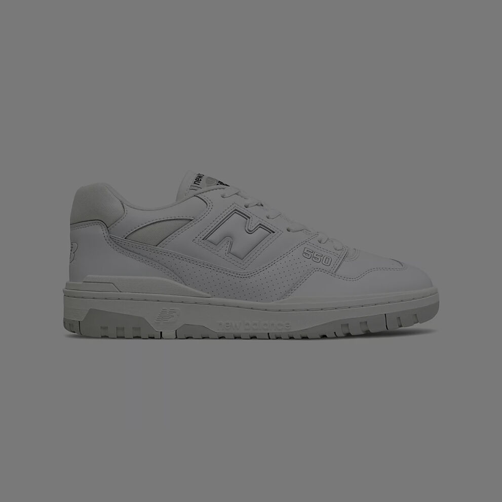 Photo de tout blanc New Balance 550.