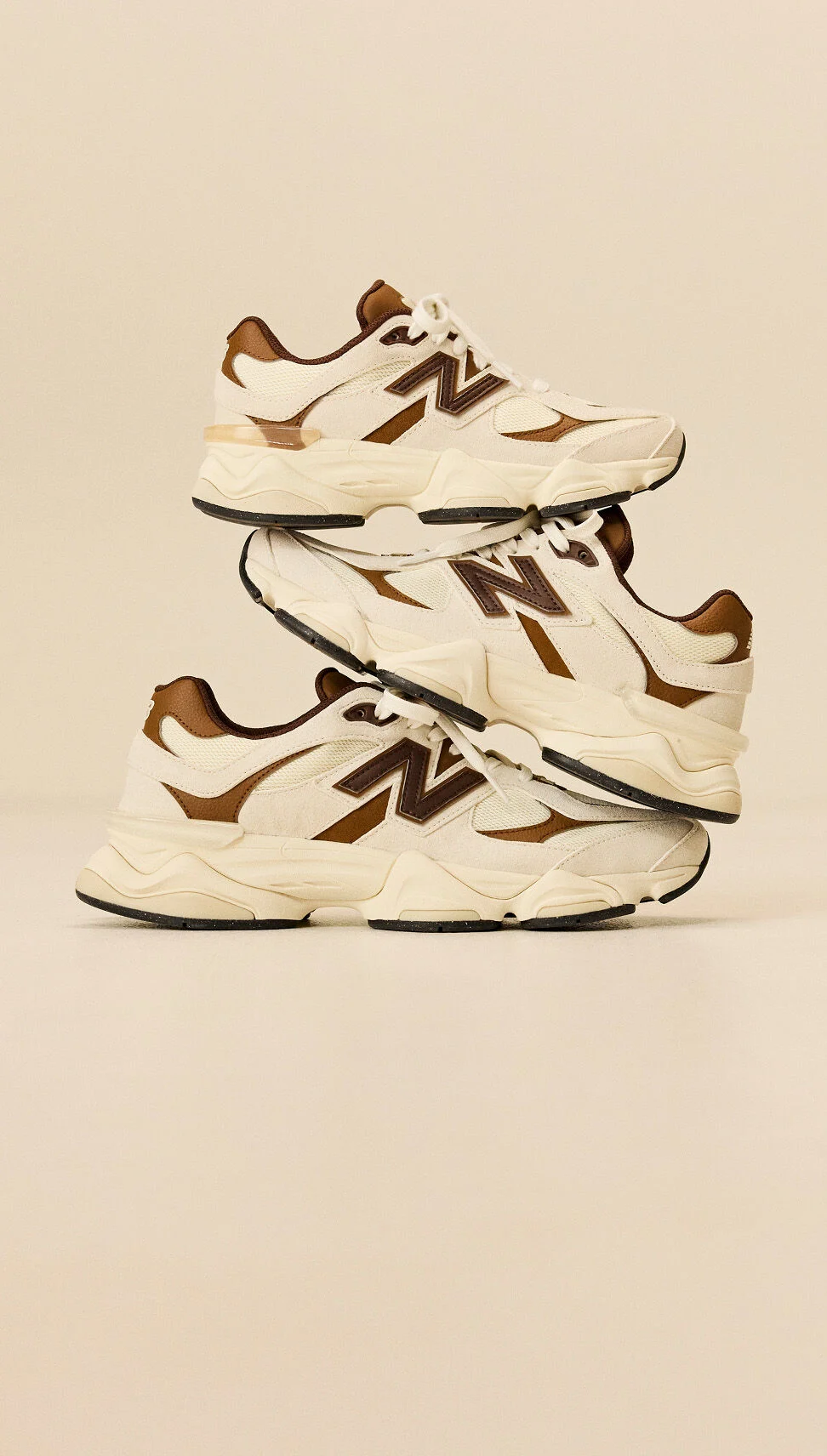  Chaussures &agrave; profil lat&eacute;ral 9060