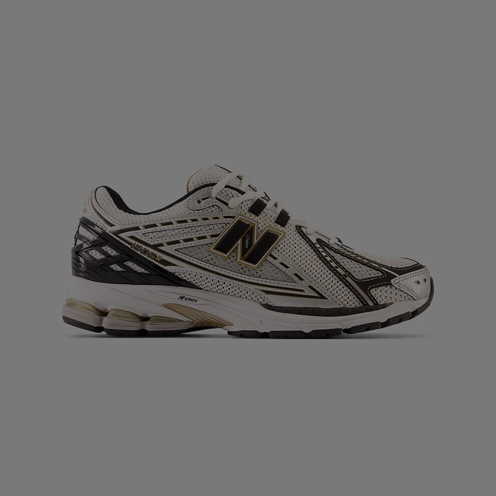New Balance 1906R noire et blanche.