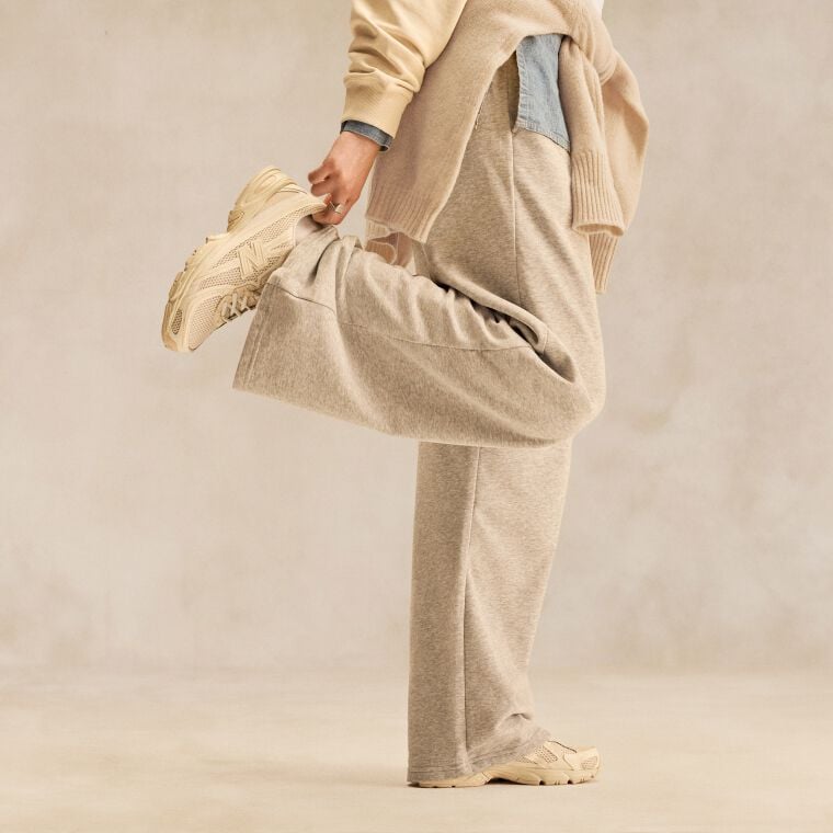 Head to toe outfits&nbsp;in neutral tones.