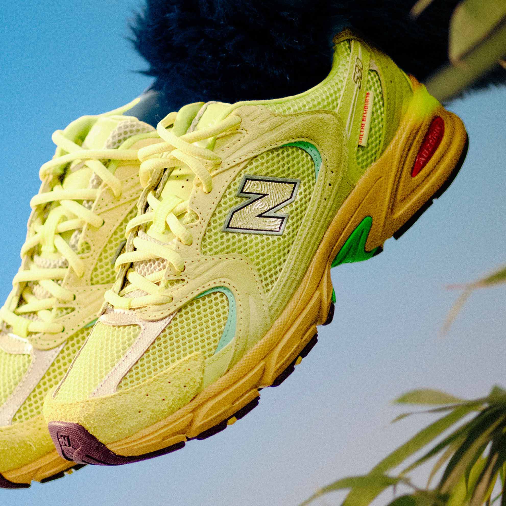 New balance yellow tennis shoes shop