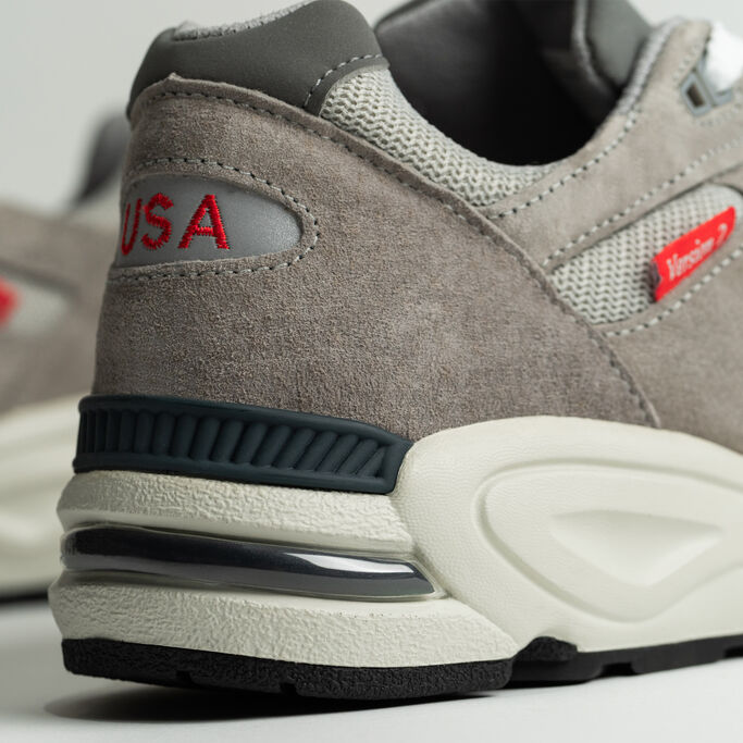 Gros plan sur le talon de la 990v2.