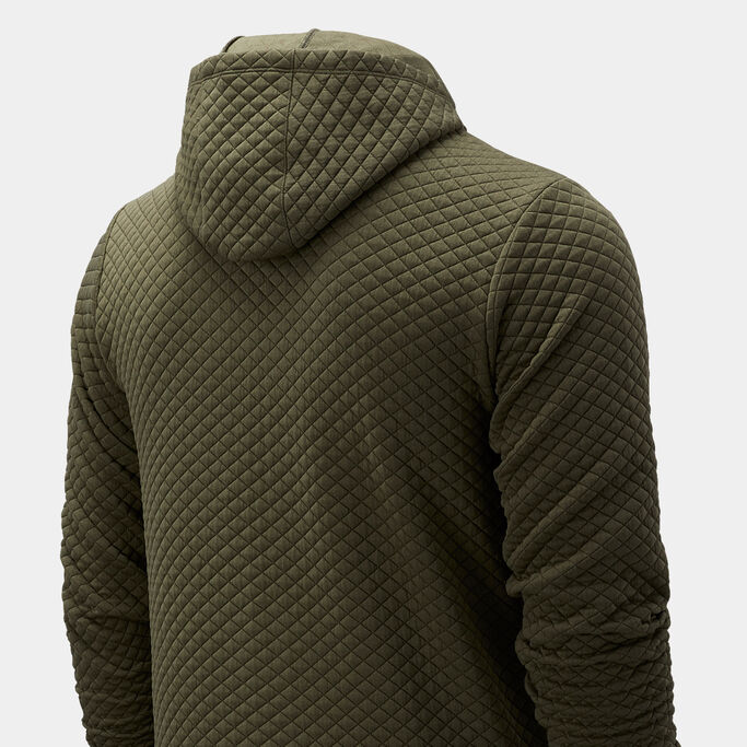 L'arrière du sweat à capuchon met l'accent sur le motif.