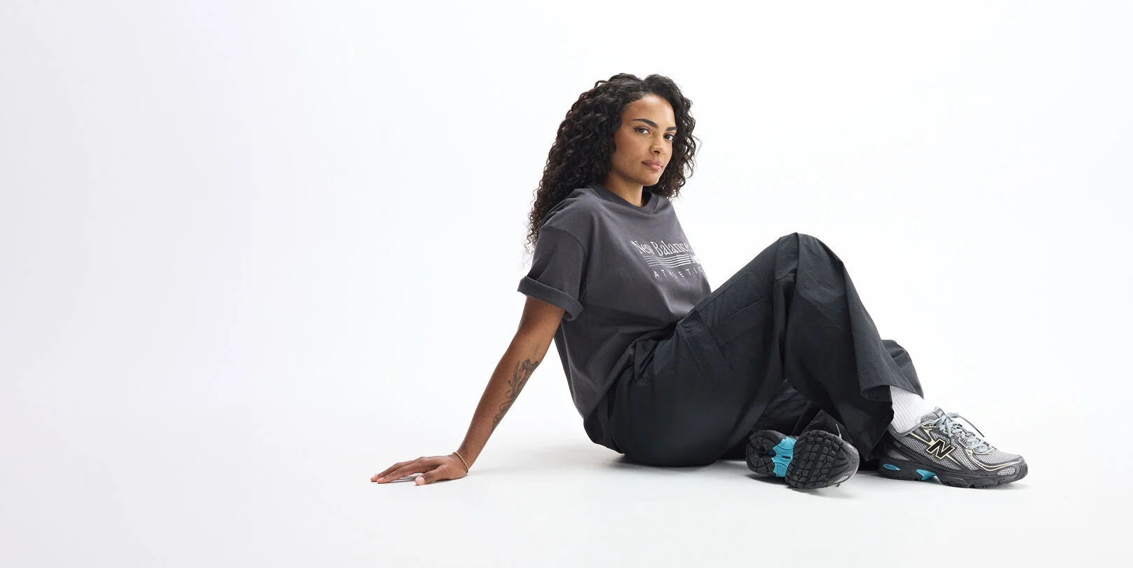 Sydeon portant une paire de 740 &laquo; Night Lights &raquo;