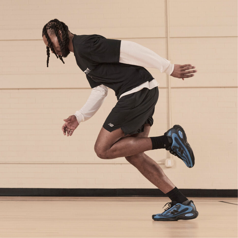 Darius Garland wearing the new black and blue AC Runners